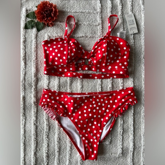 CUPSHE Women's Polka Dot Cutout Ruffles Back Hook Closure Bikini Sets- Size M - Picture 7 of 10